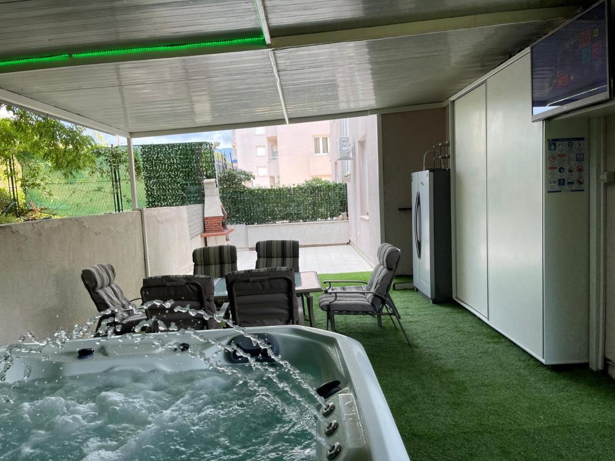 Apartment Relax Whit Big Terrace 170M2 Near The Beach Сплит Экстерьер фото