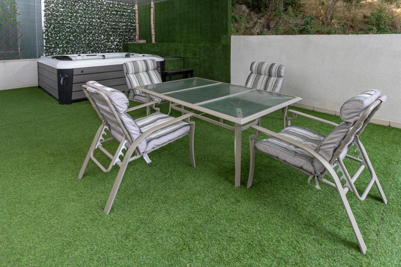 Apartment Relax Whit Big Terrace 170M2 Near The Beach Сплит Экстерьер фото