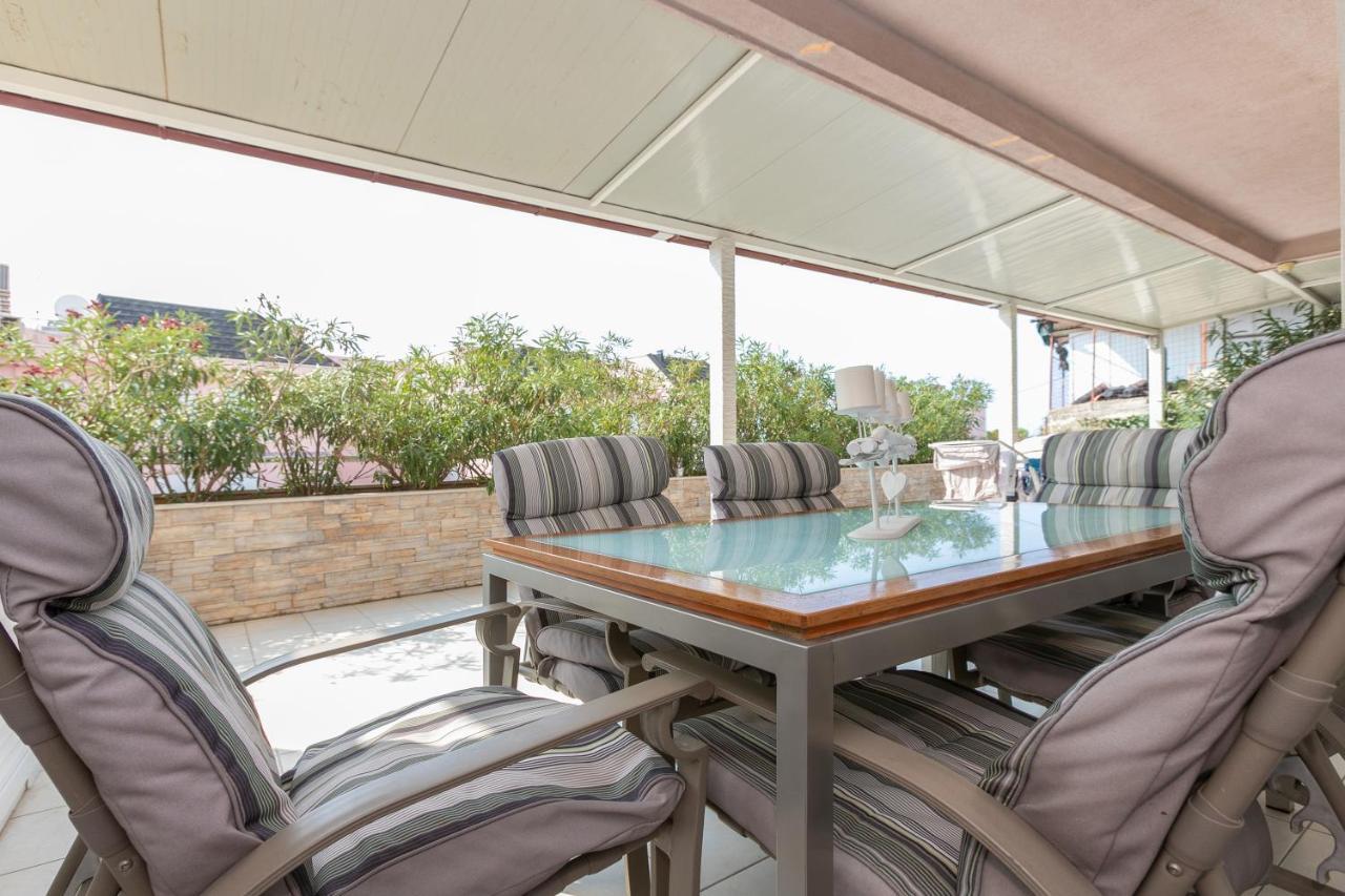 Apartment Relax Whit Big Terrace 170M2 Near The Beach Сплит Экстерьер фото