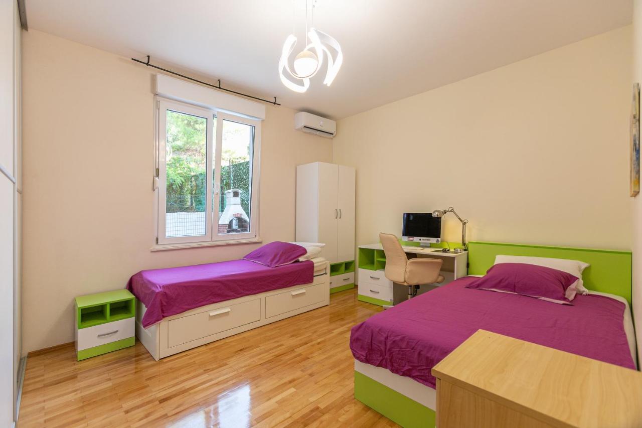 Apartment Relax Whit Big Terrace 170M2 Near The Beach Сплит Экстерьер фото