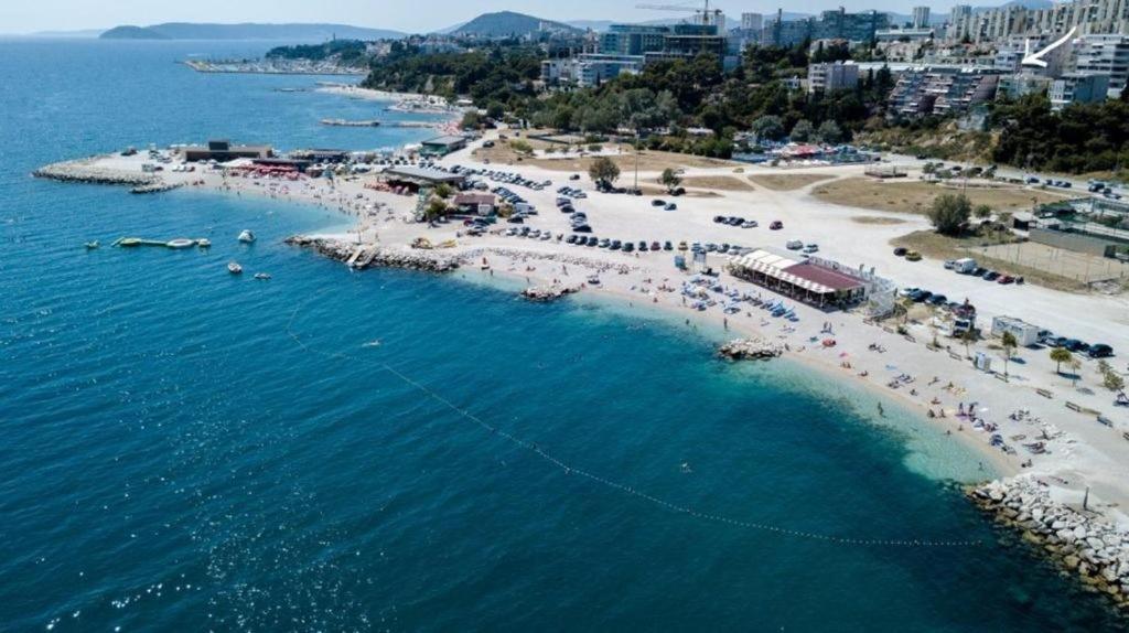 Apartment Relax Whit Big Terrace 170M2 Near The Beach Сплит Экстерьер фото